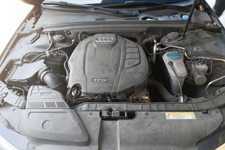 Used Audi A4L 2015 35 TFSI Automatic Comfort Model Engine Bay
