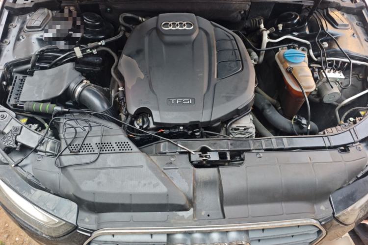 Used Audi A4L 2015 35 TFSI Automatic Standard Model Engine Bay