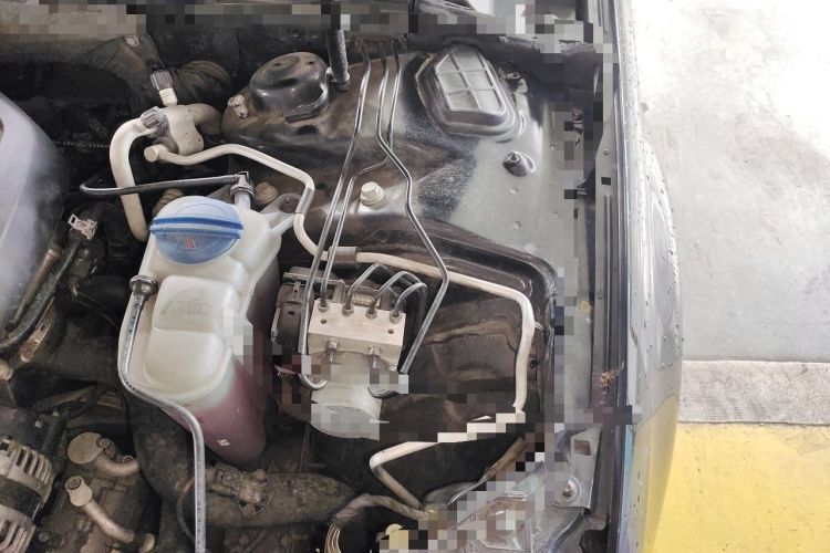 Used Audi A4L 2015 35 TFSI Automatic Standard Model Engine Bay Left