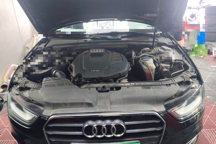 Used Audi A4L 2015 35 TFSI Automatic Standard Model Engine Bay