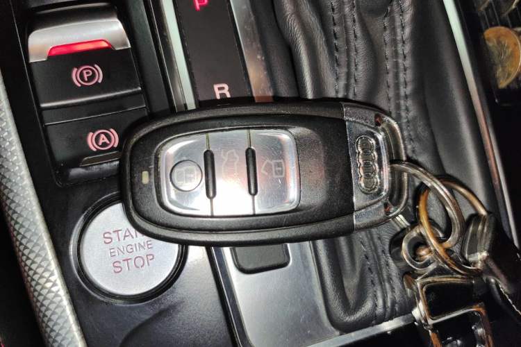 Used Audi A4L 2015 35 TFSI Automatic Standard Model Interior 1