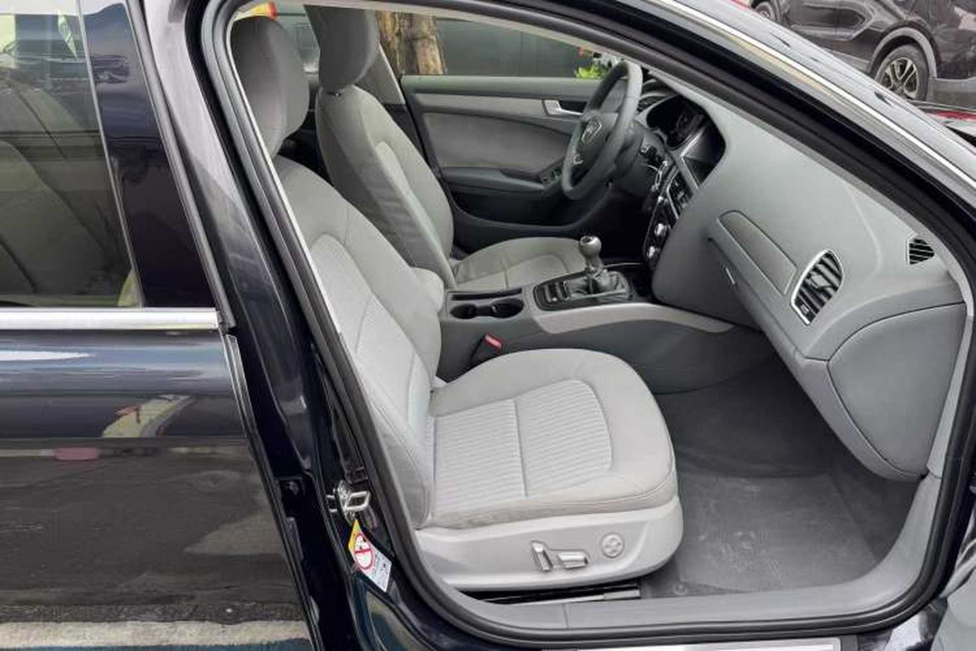 Used Audi A4L 2015 30 TFSI Manual Comfort Model Interior 2