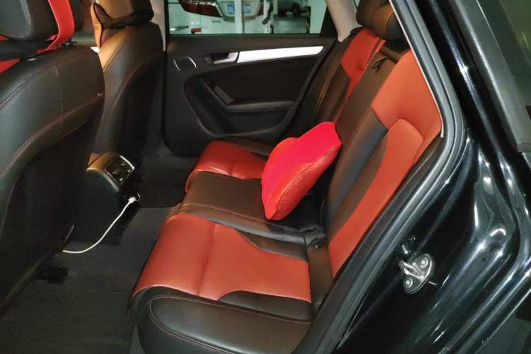 Used Audi A4L 2015 35 TFSI Automatic Standard Model Interior 4