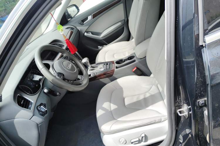 Used Audi A4L 2015 35 TFSI Automatic Comfort Model Left Front Seat