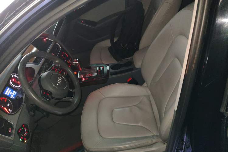 Used Audi A4L 2015 35 TFSI Automatic Comfort Model Left Front Seat