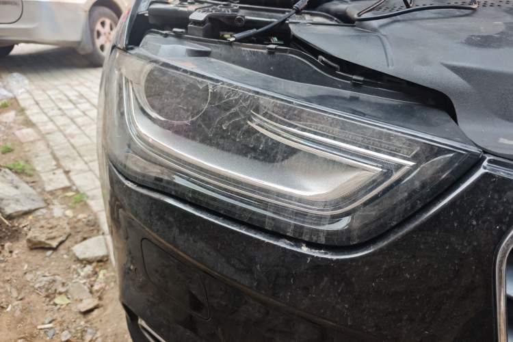 Used Audi A4L 2015 35 TFSI Automatic Standard Model Right Front Headlight
