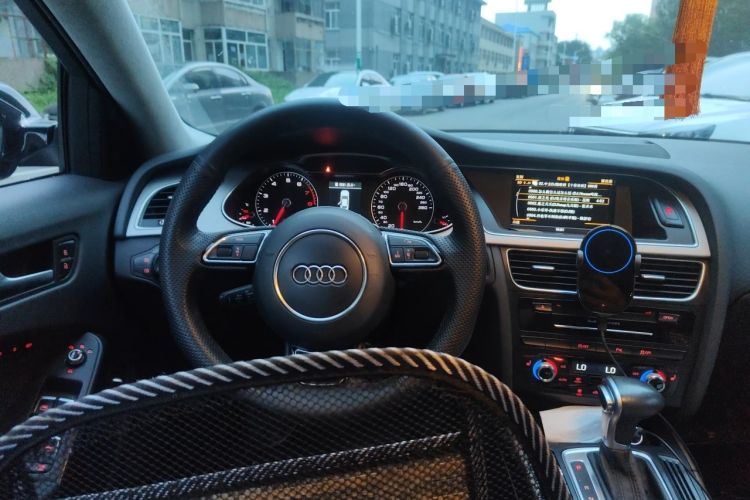 Used Audi A4L 2015 35 TFSI Automatic Technology Model Steering Wheel