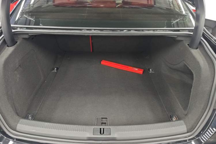 Used Audi A4L 2015 35 TFSI Automatic Standard Model Trunk
