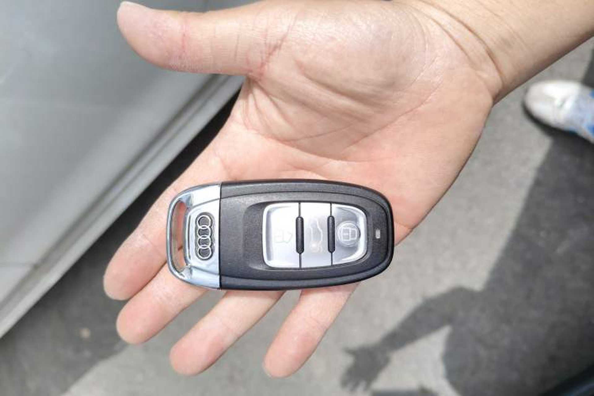 Used Audi A4L 2015 35 TFSI Automatic Comfort Model Vehicle Key