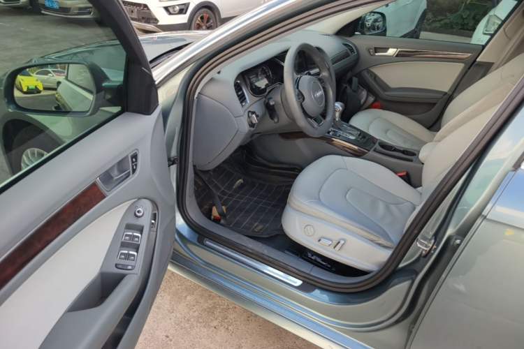Used Audi A4L 2015 35 TFSI Automatic Comfort Model Driver Seat