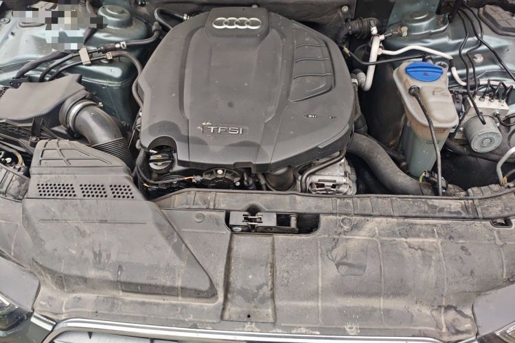 Used Audi A4L 2015 35 TFSI Automatic Standard Model Engine Bay