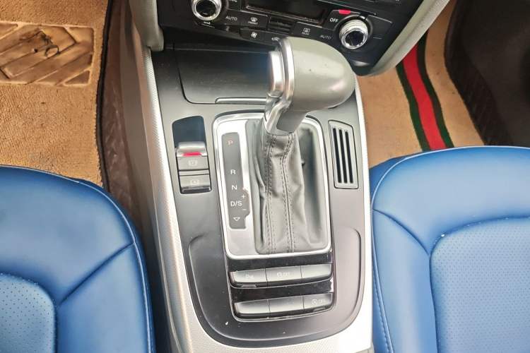 Used Audi A4L 2015 35 TFSI Automatic Standard Model Gear Lever