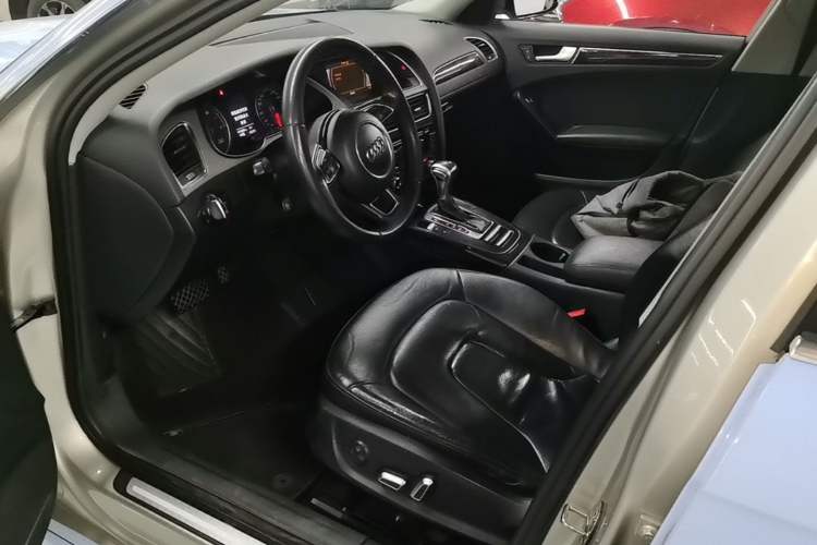 Used Audi A4L 2015 35 TFSI Automatic Comfort Model Left Front Seat