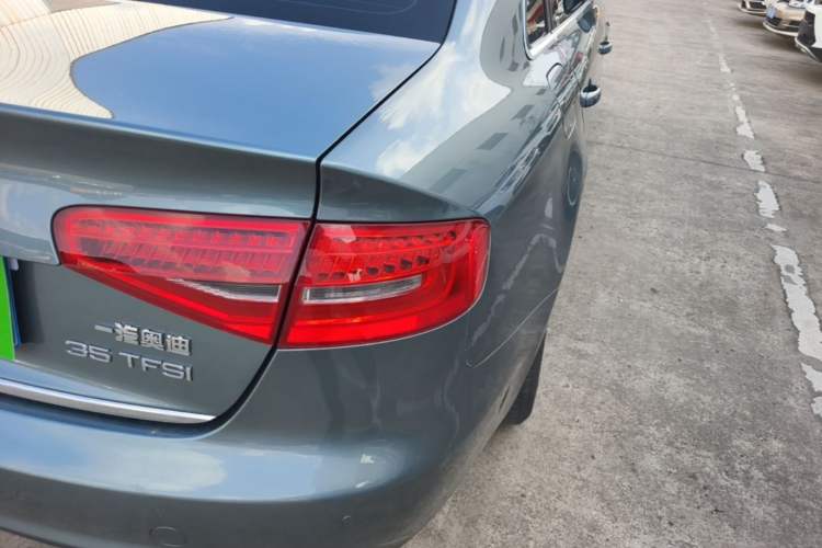 Used Audi A4L 2015 35 TFSI Automatic Comfort Model Right Rear Taillight