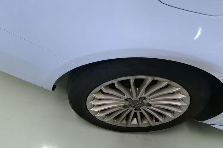 Used Audi A4L 2015 35 TFSI Automatic Comfort Model Right Rear Wheel Hub