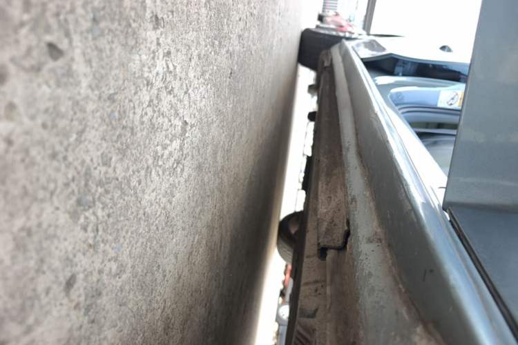 Used Audi A4L 2015 35 TFSI Automatic Comfort Model Right Side Sill