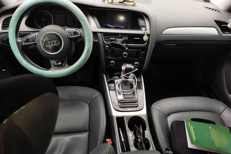 Used Audi A4L 2015 35 TFSI Automatic Standard Model Center Console