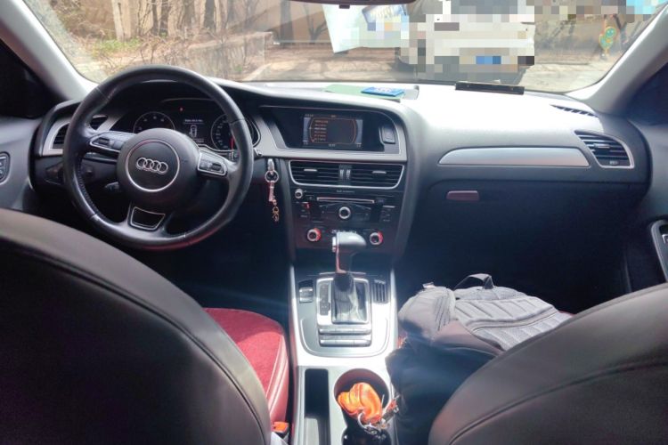 Used Audi A4L 2015 35 TFSI Automatic Standard Model Center Console