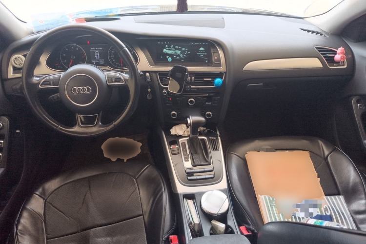 Used Audi A4L 2015 35 TFSI Automatic Standard Model Center Console