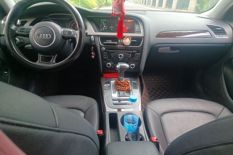 Used Audi A4L 2015 35 TFSI Automatic Standard Model Center Console