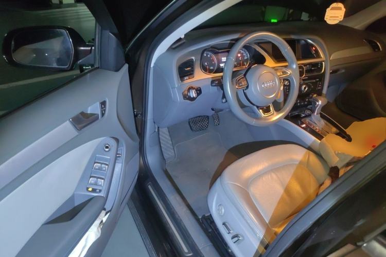 Used Audi A4L 2015 35 TFSI Automatic Standard Model Driver Seat