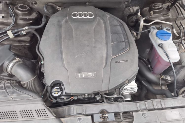 Used Audi A4L 2015 35 TFSI Automatic Standard Model Engine Bay