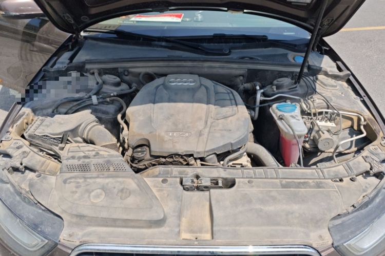 Used Audi A4L 2015 35 TFSI Automatic Standard Model Engine Bay