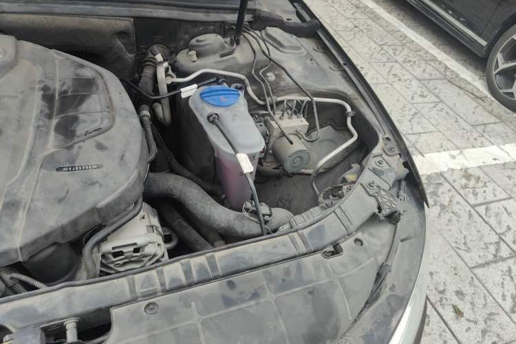 Used Audi A4L 2015 35 TFSI Automatic Standard Model Engine Bay Left