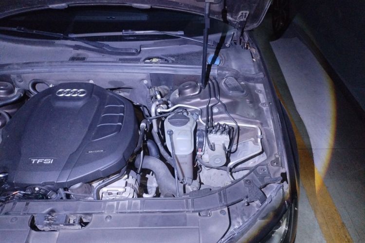 Used Audi A4L 2015 35 TFSI Automatic Comfort Model Engine Bay Left