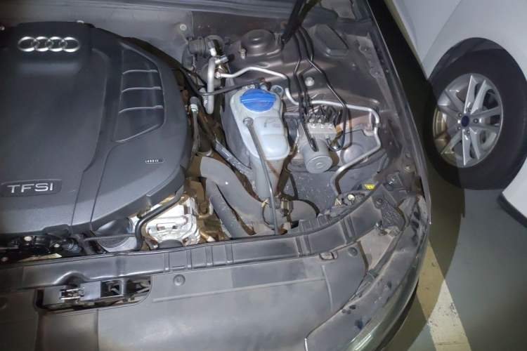 Used Audi A4L 2015 35 TFSI Automatic Standard Model Engine Bay Left