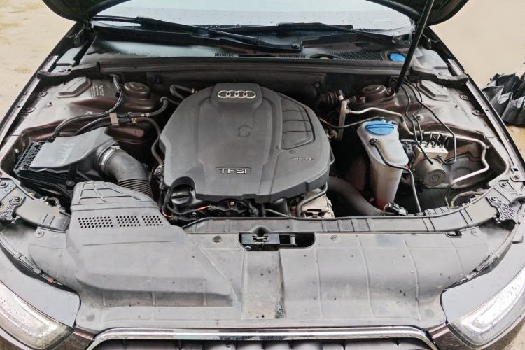 Used Audi A4L 2015 35 TFSI Automatic Comfort Model Engine Bay