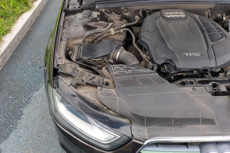 Used Audi A4L 2015 35 TFSI Automatic Standard Model Engine Bay Right