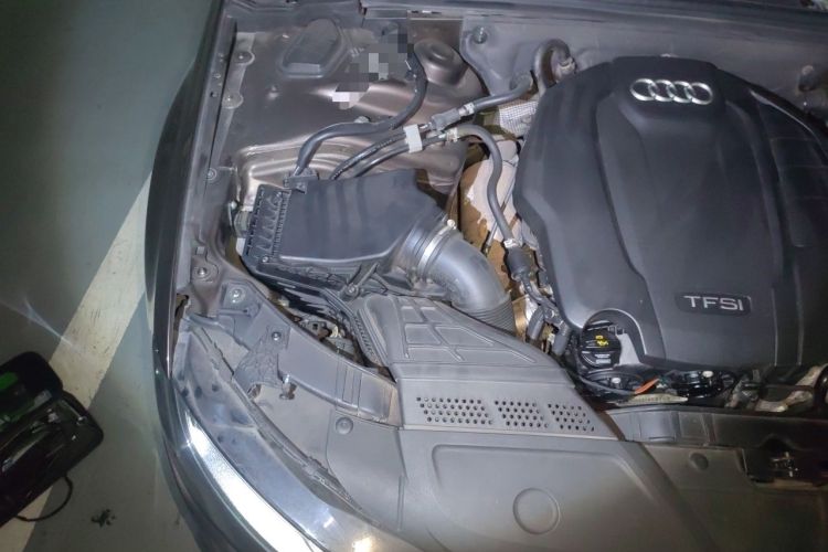 Used Audi A4L 2015 35 TFSI Automatic Standard Model Engine Bay Right
