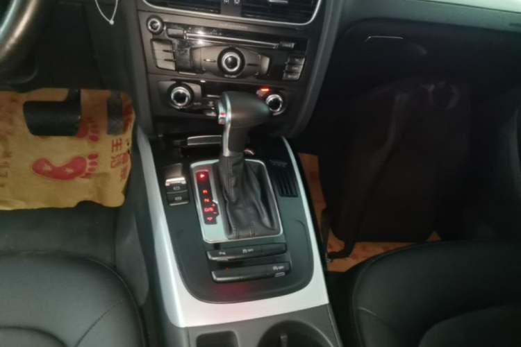 Used Audi A4L 2015 35 TFSI Automatic Standard Model Gear Lever