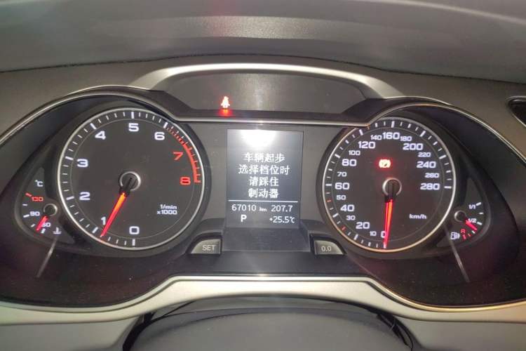 Used Audi A4L 2015 35 TFSI Automatic Comfort Model Instrument Cluster