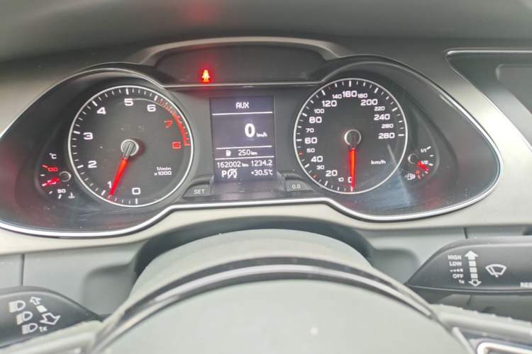 Used Audi A4L 2015 35 TFSI Automatic Standard Model Instrument Cluster