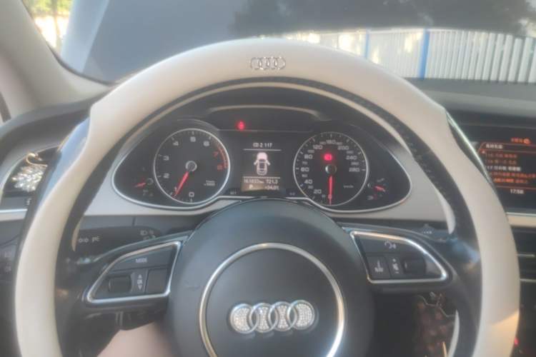 Used Audi A4L 2015 35 TFSI Automatic Comfort Model Instrument Cluster