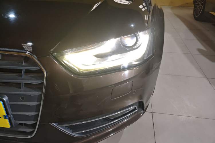 Used Audi A4L 2015 35 TFSI Automatic Comfort Model Left Front Headlight