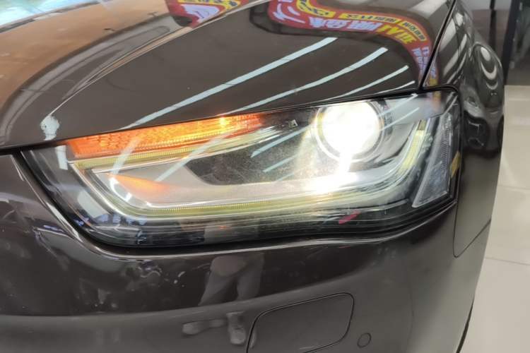 Used Audi A4L 2015 35 TFSI Automatic Comfort Model Left Front Headlight