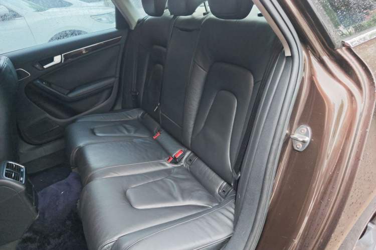 Used Audi A4L 2015 35 TFSI Automatic Comfort Model Left Rear Seat
