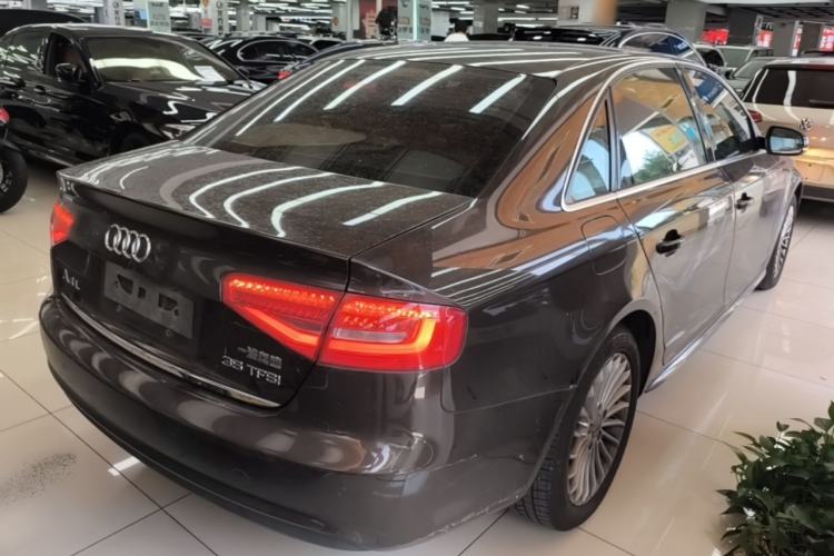 Used Audi A4L 2015 35 TFSI Automatic Comfort Model Rear Right 45 Deg