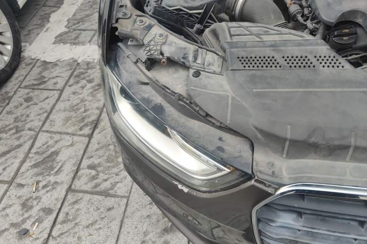 Used Audi A4L 2015 35 TFSI Automatic Standard Model Right Front Headlight