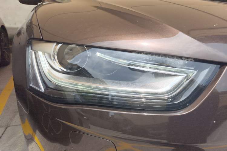 Used Audi A4L 2015 35 TFSI Automatic Standard Model Right Front Headlight