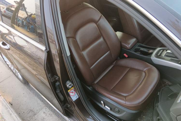 Used Audi A4L 2015 35 TFSI Automatic Standard Model Right Front Seat