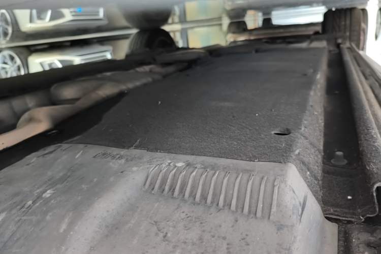 Used Audi A4L 2015 35 TFSI Automatic Comfort Model Right Side Sill