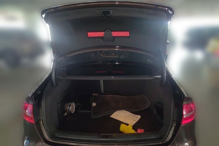 Used Audi A4L 2015 35 TFSI Automatic Comfort Model Trunk