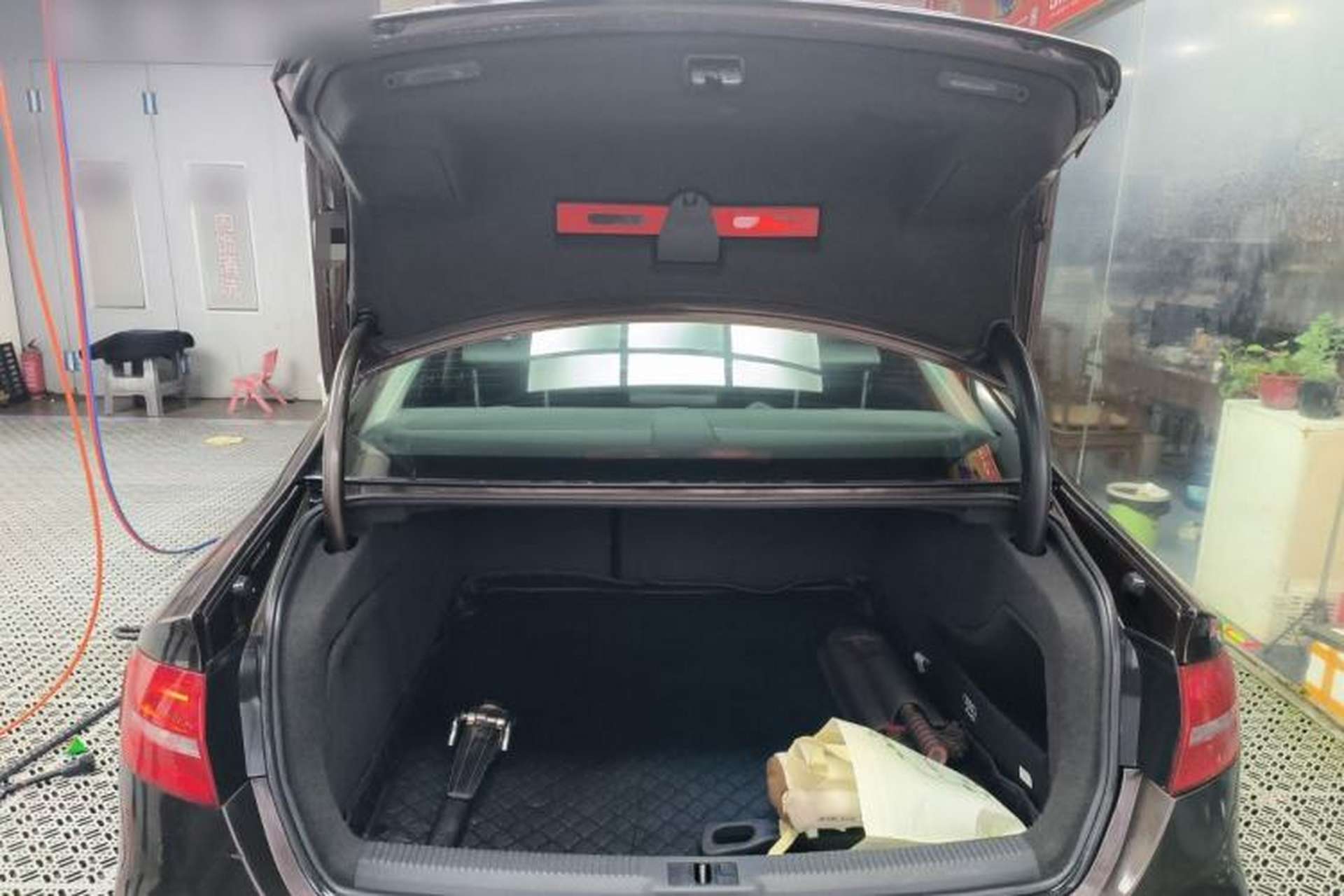 Used Audi A4L 2015 35 TFSI Automatic Comfort Model Trunk