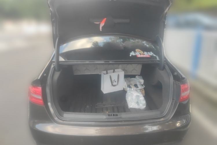 Used Audi A4L 2015 35 TFSI Automatic Comfort Model Trunk