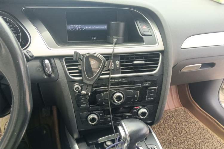 Used Audi A4L 2015 45 TFSI quattro Individual Sport Edition Audio And AC Panel