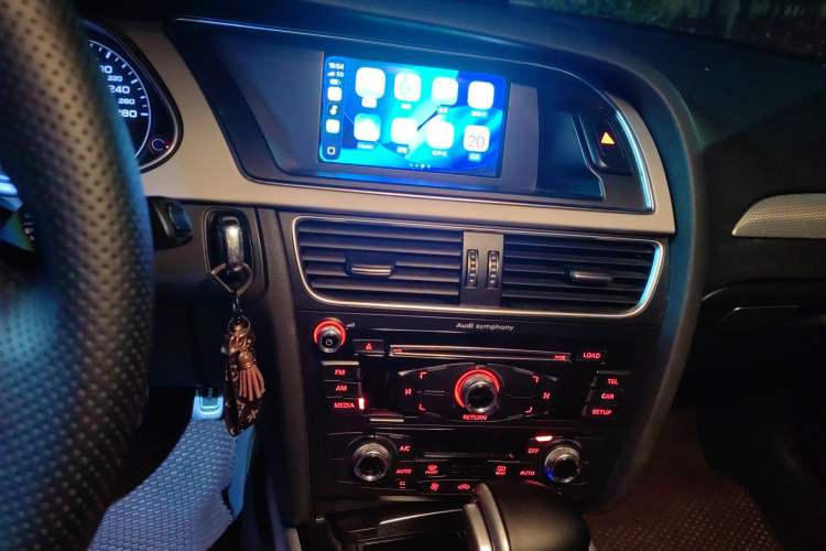 Used Audi A4L 2015 45 TFSI quattro Individual Sport Edition Audio And AC Panel